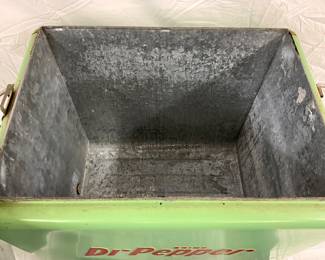 CLEAN INSIDE VIEW