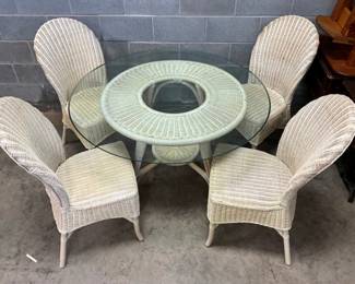 TABLE AND 4 MATCHING CHAIRS