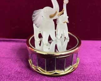 Glass Elephant Mother And Baby Mirrored Music Box Plays Memory