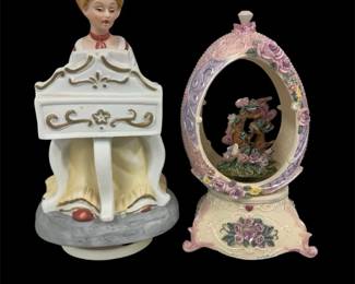 2 Music Boxes