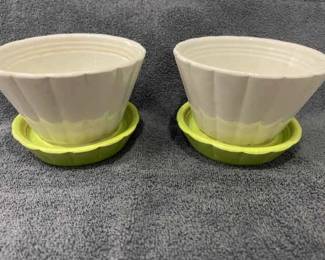 Two 5 X 3.5 Inch Shawnee Matching Flower Pots