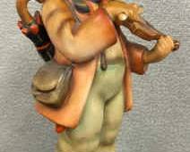 Goebel Hummel Little Fiddler