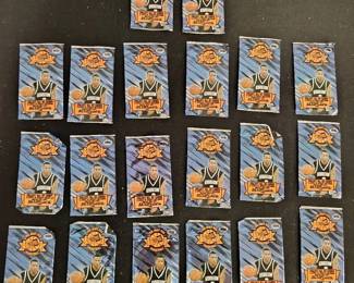 Collection of 20 1996 Press pass Draft Pick Basketball Cards 