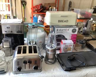 Smaller kitchen electric appliances 