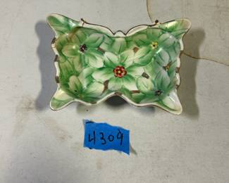 Butterfly dish