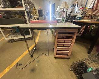 Nail salon table