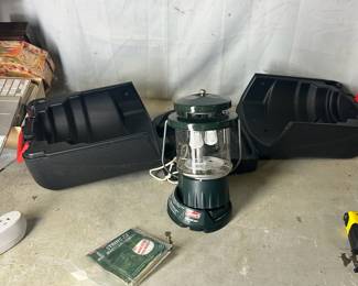Coleman lamp
Lot