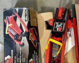 Hydraulic jack