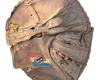 Vintage Russell catchers mitt