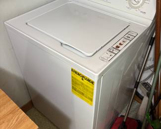 Hotpoint washer 2015. $ 200.00
