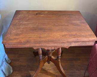 Eastlake lamp table. 20”w 28” d 29”t
$ 185.00