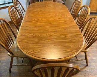 Oak Dining Table (8) chairs (4) leaves
Tbl: 63”-120”L, 41”w 29.5”t Leaf 15”w
Chr: 19”w 17”d 38.5”t. $ 600.00