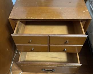 Night stand 2 drawers 20"w 17.5"d 22.5" T  $ 60.00