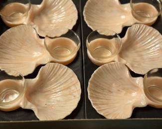 fun retro shell dishes