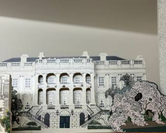 white house slim house