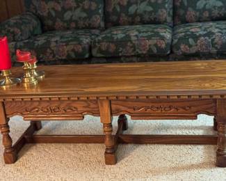 pretty oak coffee table