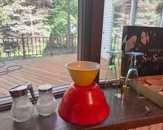 Knobby syrup and sugar bowl