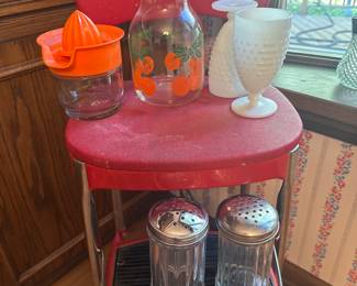 retro step stool