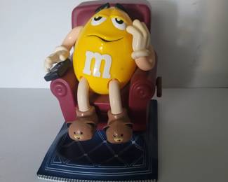 This is a 90s M&M dispenser. It vintage but I also have some non vintage.