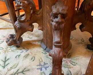 DRAGON HEAD PEDESTAL