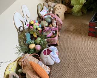 EASTER DECOR