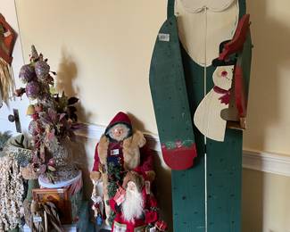 CHRISTMAS DECOR