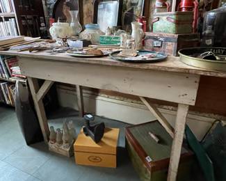 FARM TABLE