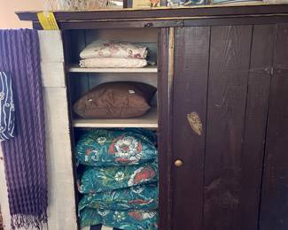 PRIMITIVE WARDROBE