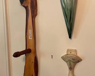 Hat rack, wall pockets