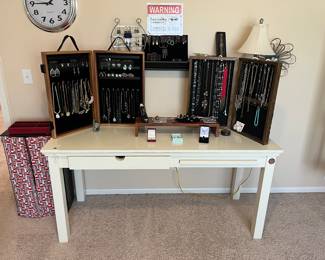 Sewing table