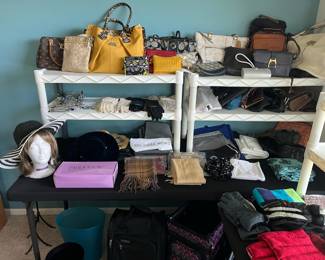 Large variety of purses