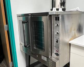 Southbend Commercial Oven ( 1 year old)