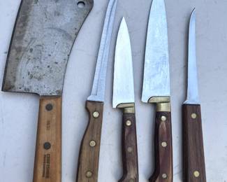 ASSORTED VINTAGE KITCHEN KNIVES