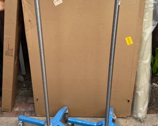 ROLLING IV STANDS