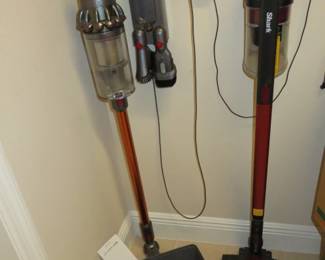 Dyson Cyclone v10 & Shark Pet Pro Vacuum