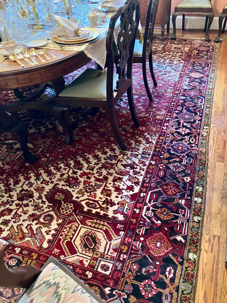 Beautiful hand knotted 10x13 wool rug 