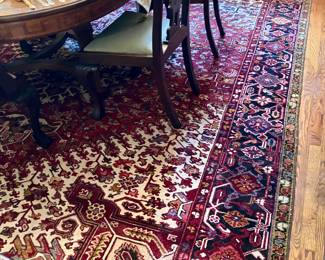 Beautiful hand knotted 10x13 wool rug 