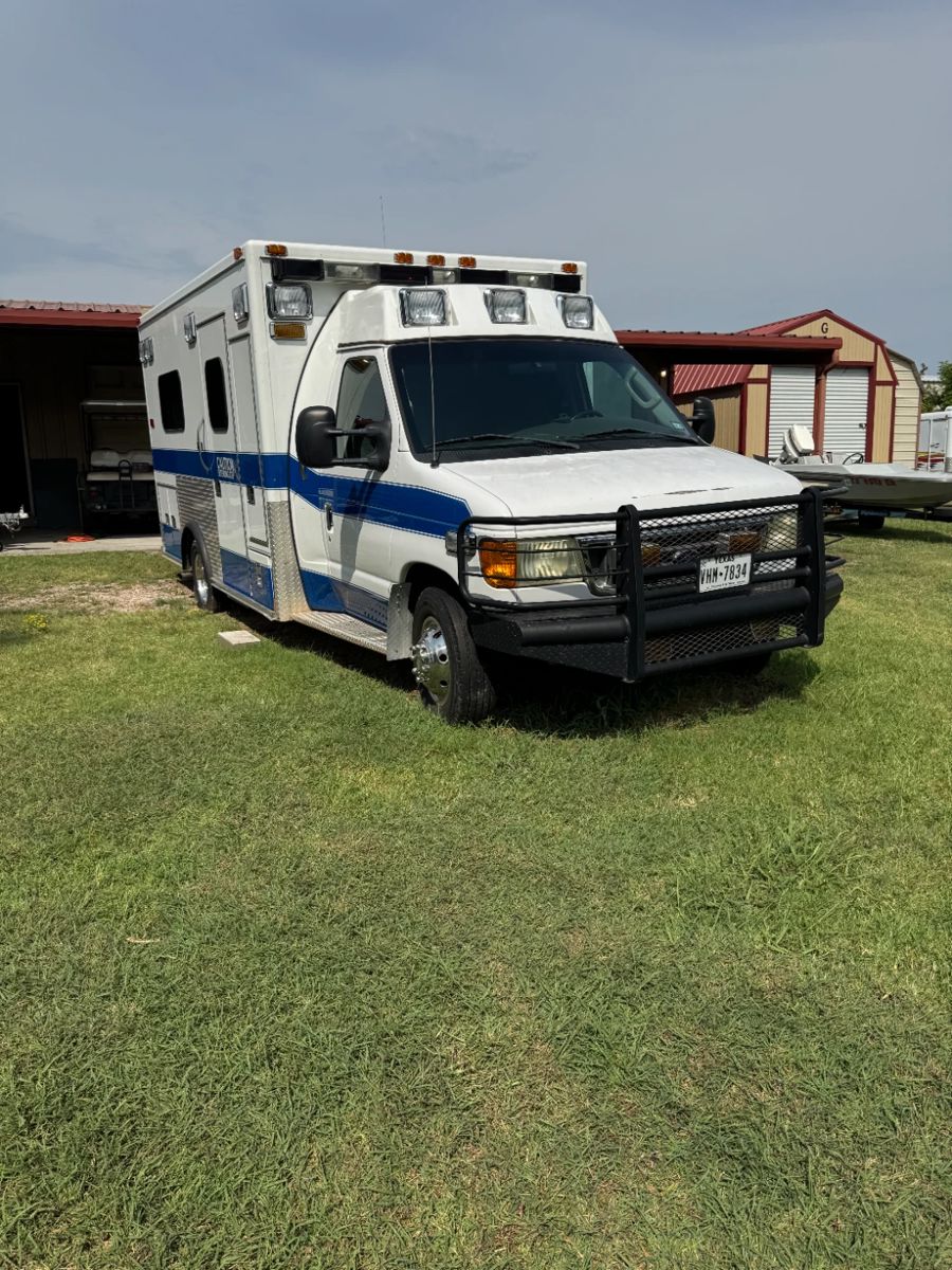 2003 Ford E-450 Super Duty Commercial Diesel