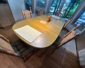 Kitchen table & chairs