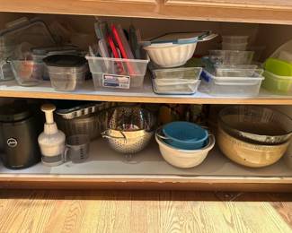 Mixing bowls & serving dishes