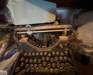 Vintage typewriter 