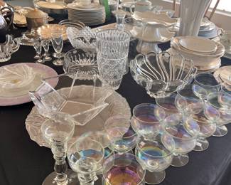 Lots of glassware & crystal