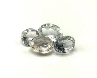 8.9 Carat Blue Topaz Gemstones;