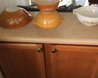 Pyrex bowls