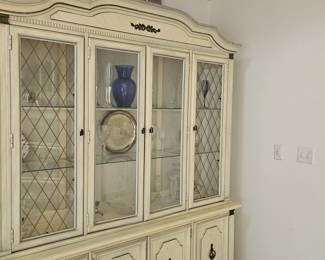 Matching Hutch for Table.