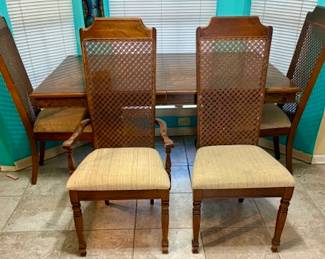 Wood Dining Table w/4 Chairs.