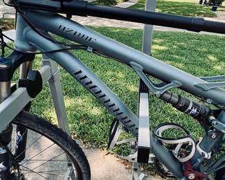 Iron Horse Expert Azure Mountain Bike.