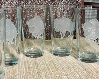 Etched Glass Buffalo Pint Glasses. Set of 6.