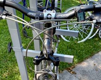 Fuji Sunfire 1.0 Road Bike.