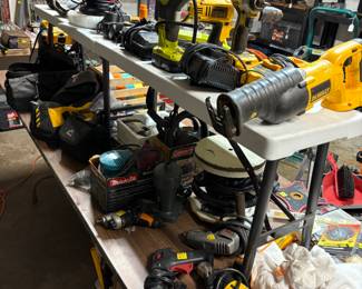 Power Tools from DeWalt, Black and Decker and more..